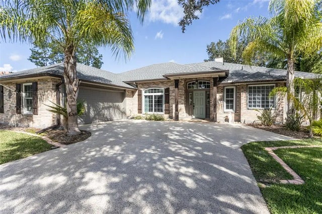 10 Essington Lane, PALM COAST