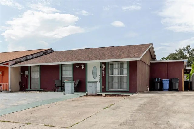 8589 Briar Grove Circle, TAMPA