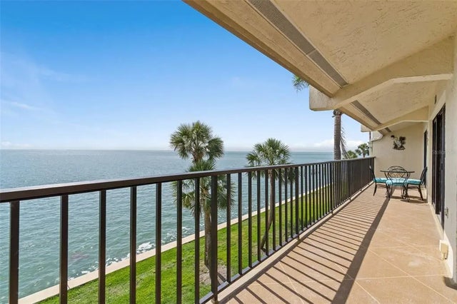 7540 Sunshine Skyway Lane S 219, ST PETERSBURG