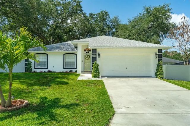 930 Hicks Road, LAKELAND