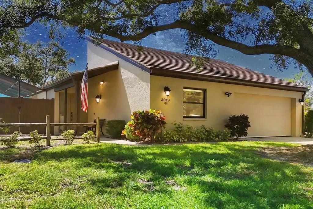 3919 Glen Oaks Manor Drive, SARASOTA