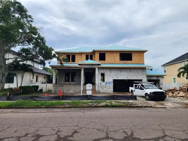 440 Capri Way Ne, ST PETERSBURG