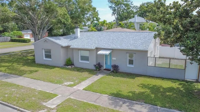1231 48th Street N, ST PETERSBURG