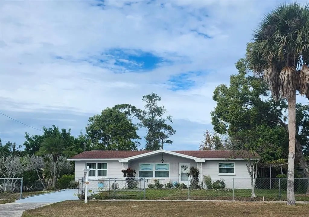 1010 Gulf Road, TARPON SPRINGS