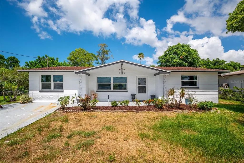 1010 Gulf Road, TARPON SPRINGS