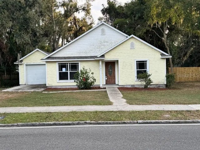 901 W Reynolds Street, PLANT CITY