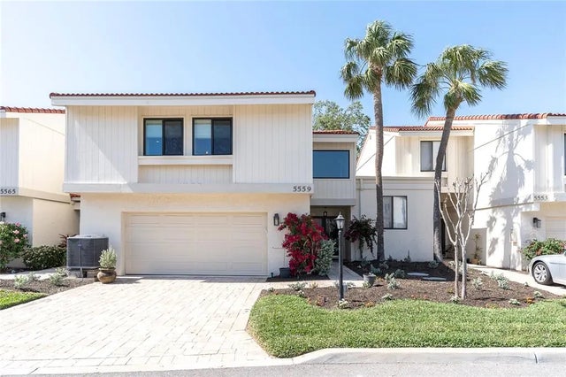 5559 Escondida Boulevard S, ST PETERSBURG