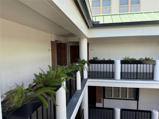 721 Seddon Cove Way, TAMPA