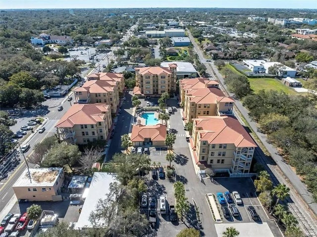 630 Wells Court 402, CLEARWATER