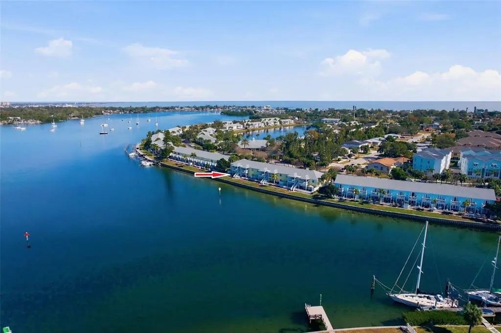 3783 Pompano B, ST PETERSBURG