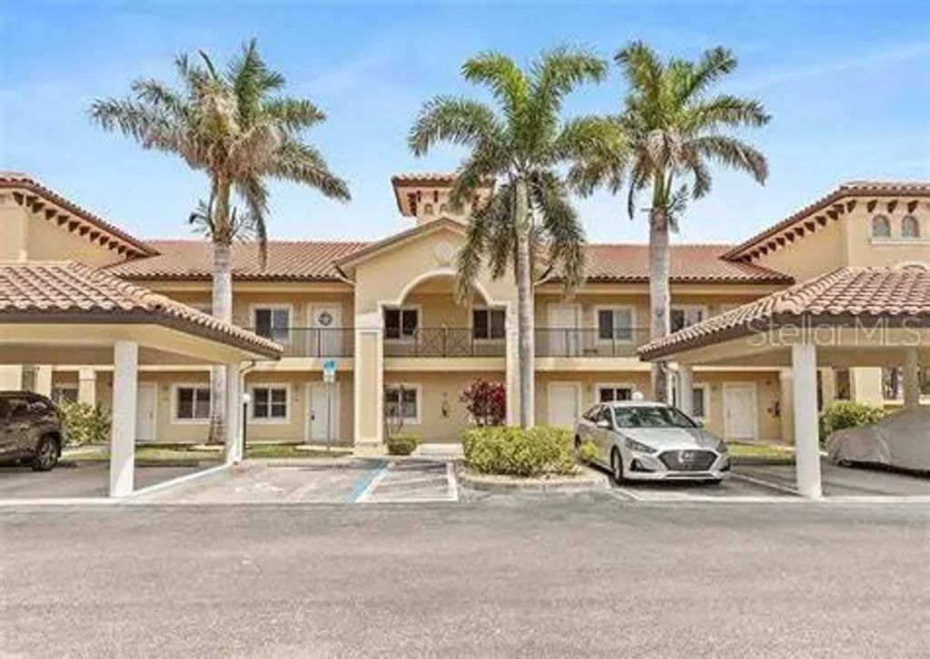 7196 N Plum Tree 325, PUNTA GORDA