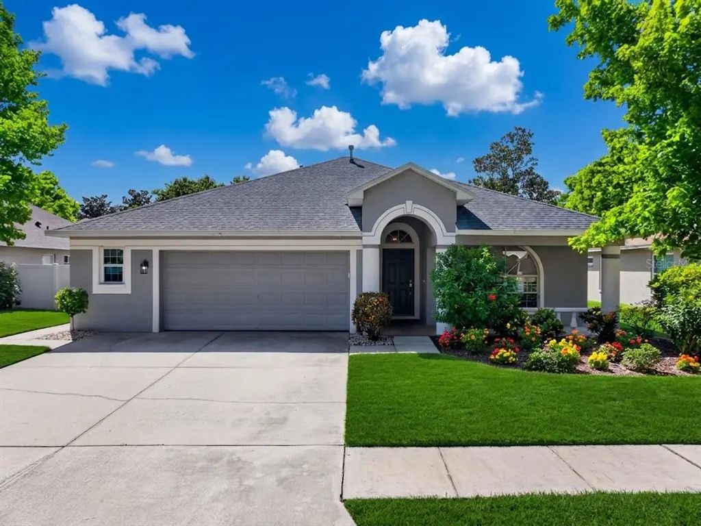 708 Erik Lake Road, BRANDON