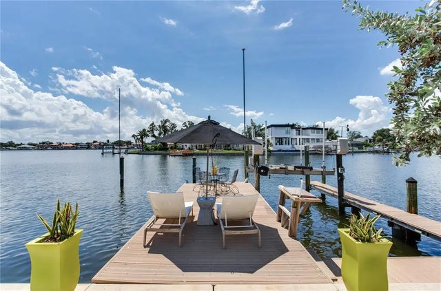 1172 35th Avenue Ne, ST PETERSBURG