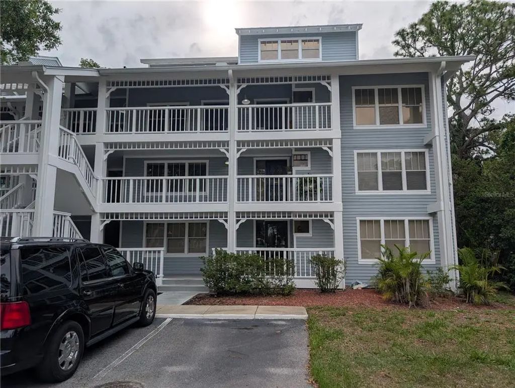 2577 Dolly Bay Drive 302, PALM HARBOR