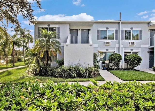 4128 Dolphin Drive, TAMPA