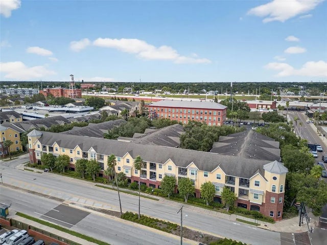 2010 E Palm Avenue 14305, TAMPA