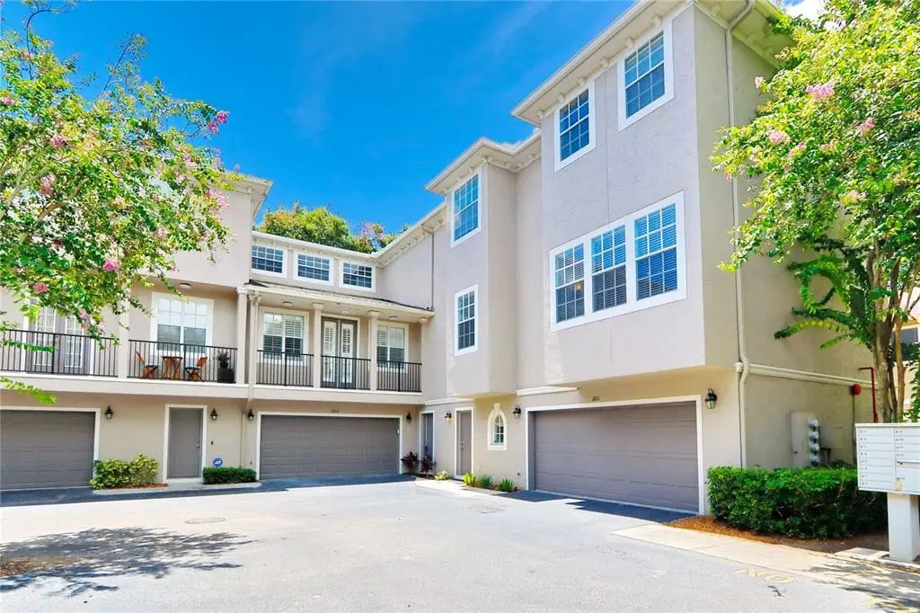 2611 Espana Court, TAMPA