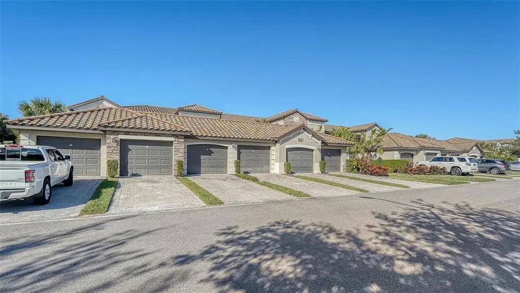 5537 Palmer Circle 201, BRADENTON