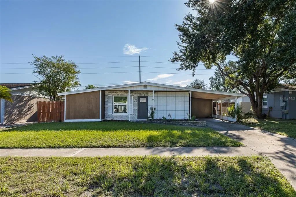 4403 Gandy Circle, TAMPA