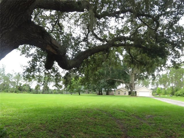 36426 Tanner Lane, EUSTIS