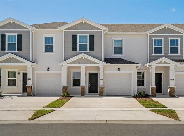 3262 Laurent Loop, DAVENPORT