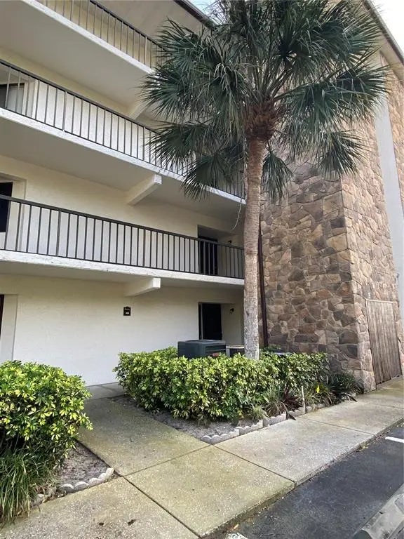 2037 San Marcos Drive Se 217, WINTER HAVEN