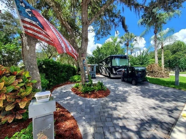 120 Stallion Lane, RIVER RANCH