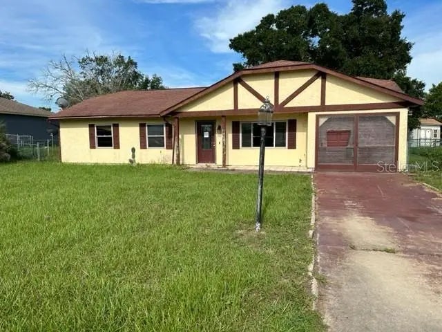 329 Oak Track Drive, OCALA