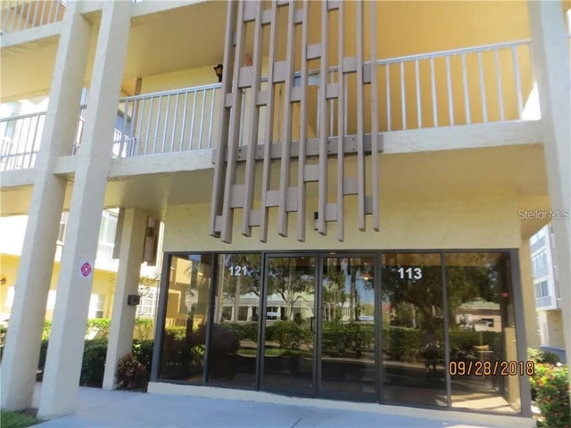 121 Island Way 332, CLEARWATER BEACH