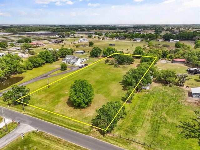 3265 Barber Road, ST CLOUD