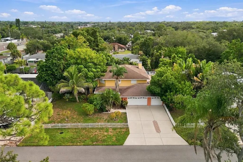 2429 Whippoorwill Circle, SARASOTA