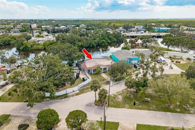 8812 Audrey Lane, TAMPA