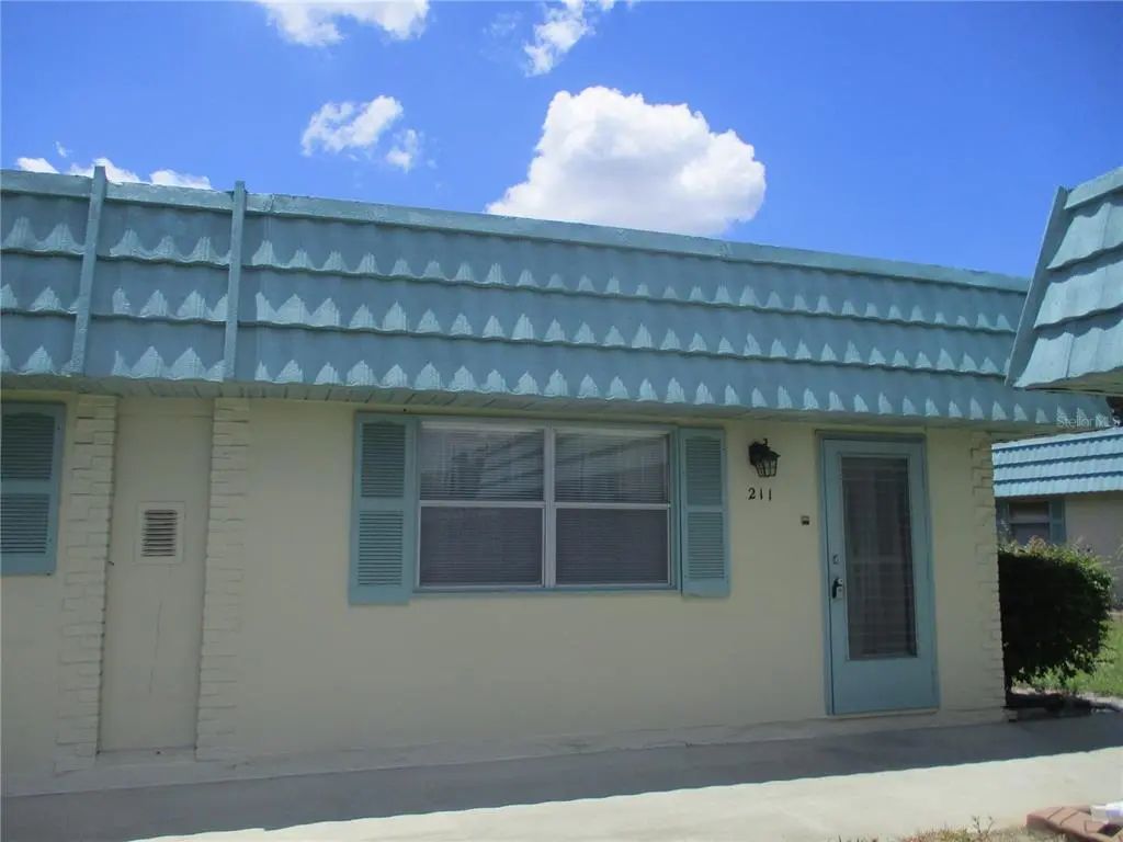 101 Cambridge Trail 211, SUN CITY CENTER