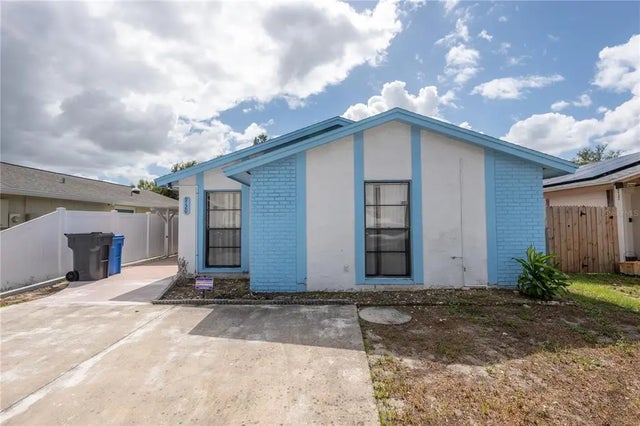 9120 Sandcroft Court, TAMPA