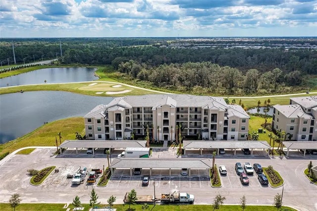 18114 Gawthrop Drive 404, BRADENTON