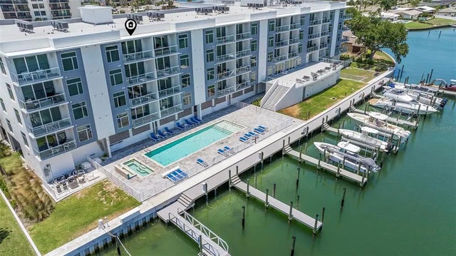 415 Island Way 502, CLEARWATER BEACH