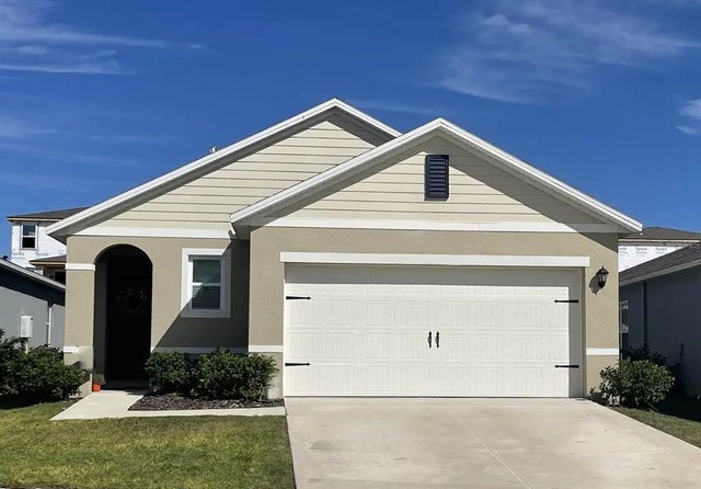3625 Pfeiffer Falls Place, DAVENPORT