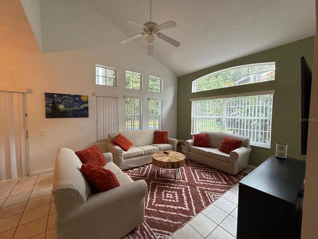 1013 Park Ridge Circle, KISSIMMEE