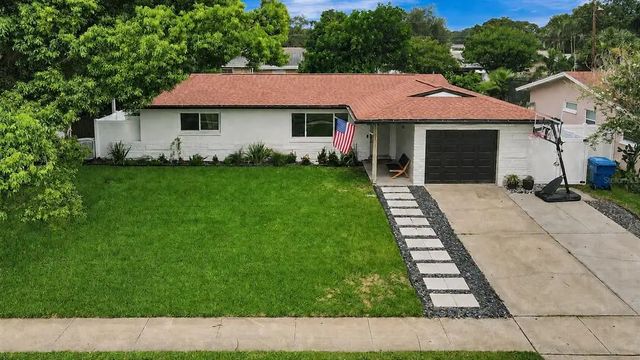 Photo of 510 Hillcrest Drive, LARGO FL