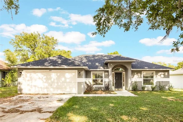 205 Lori Court, UMATILLA