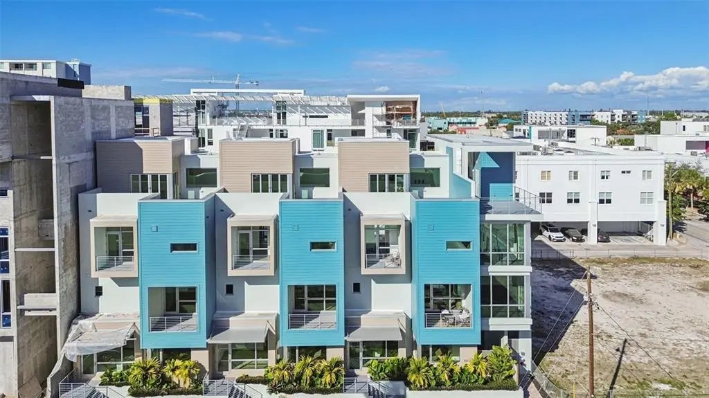 1343 4th Street 202, SARASOTA