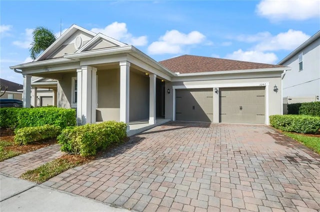 3242 Irish Peach Drive, WINTER GARDEN