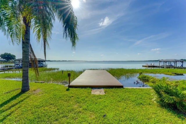 900 N Harbor Terrace, TAVARES