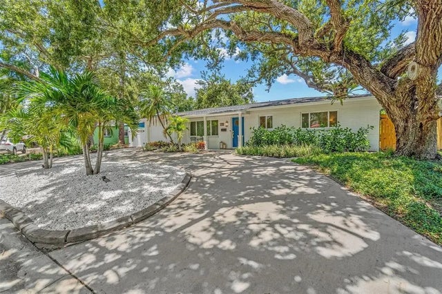 8263 27th Avenue N, ST PETERSBURG