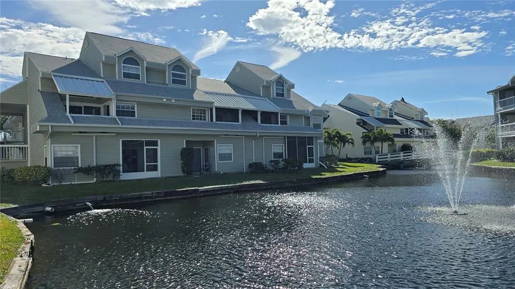 6923 Stones Throw Cir N 4203, ST PETERSBURG