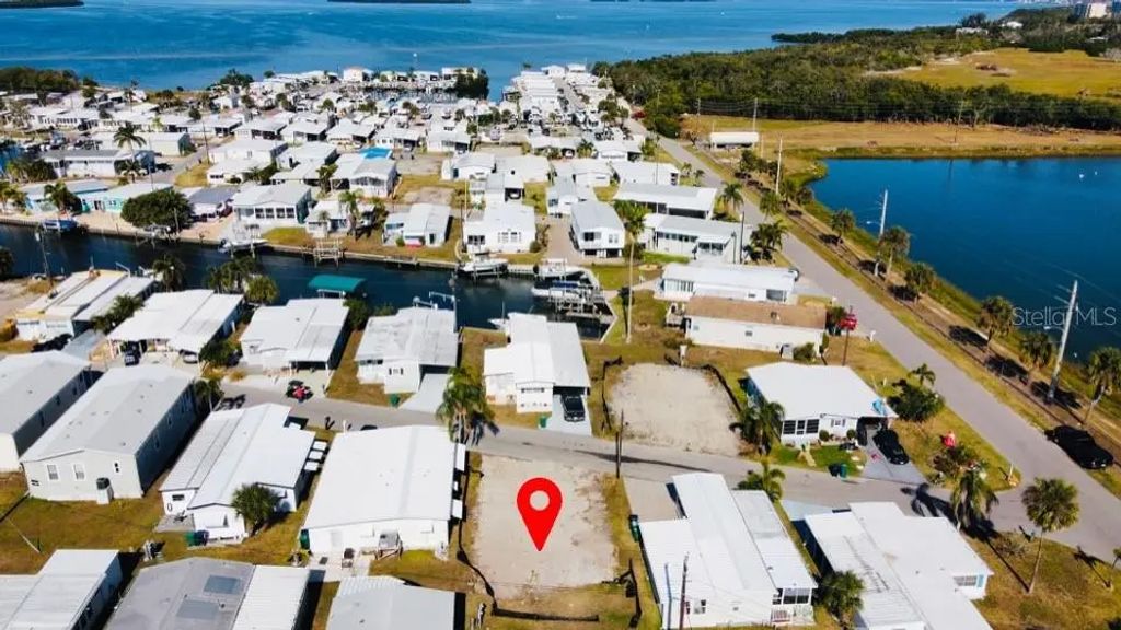 291 Nassau Drive, PALMETTO
