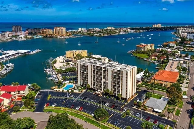 255 Dolphin Point 413, CLEARWATER BEACH