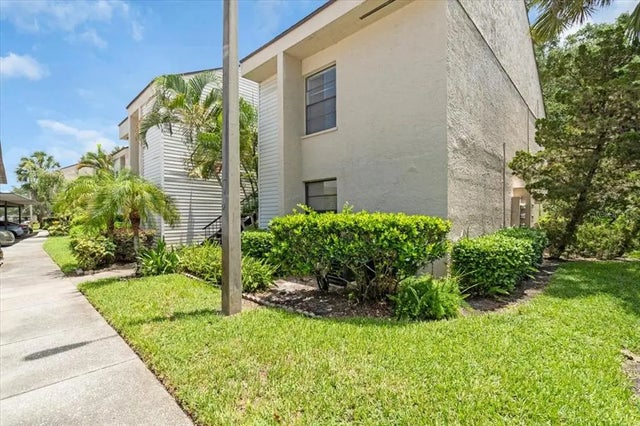 7811 Niagara Avenue 2125, TAMPA