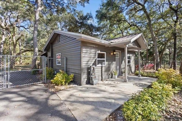 7951 Nw 167th Place, TRENTON