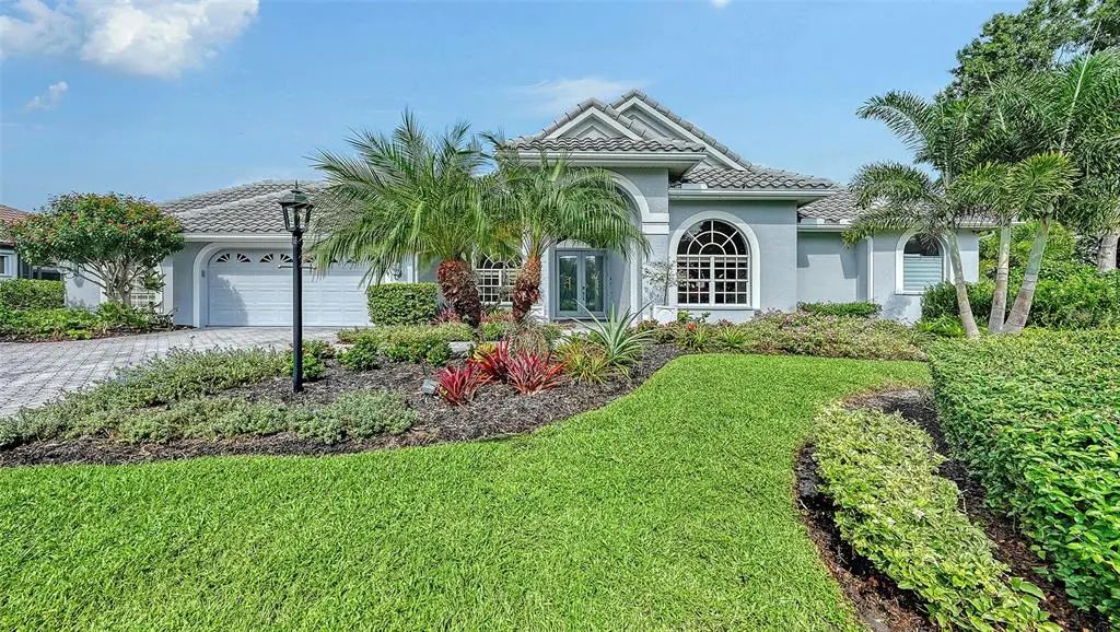 8136 Regents Court, BRADENTON